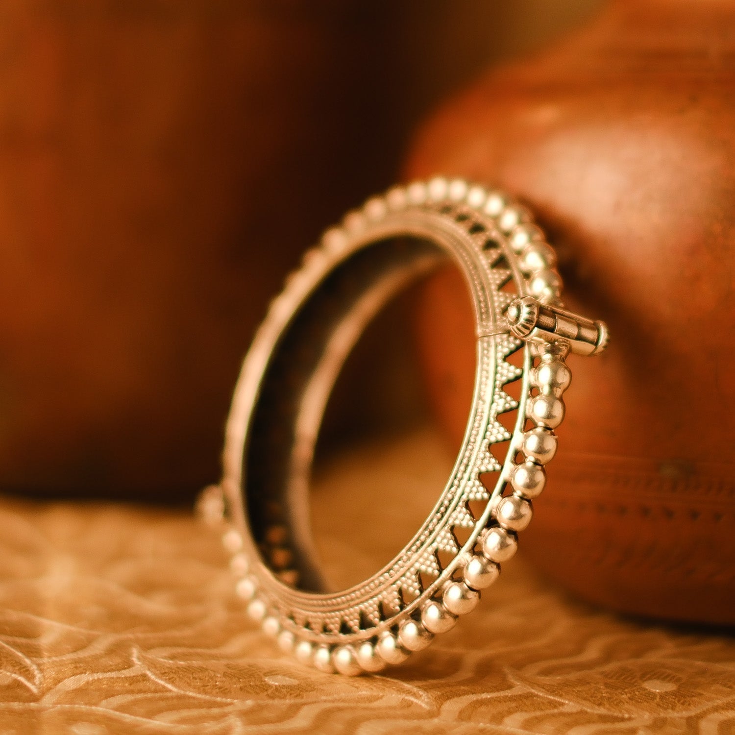 How to Care for Your Silver Jewelry: Do’s and Don’ts