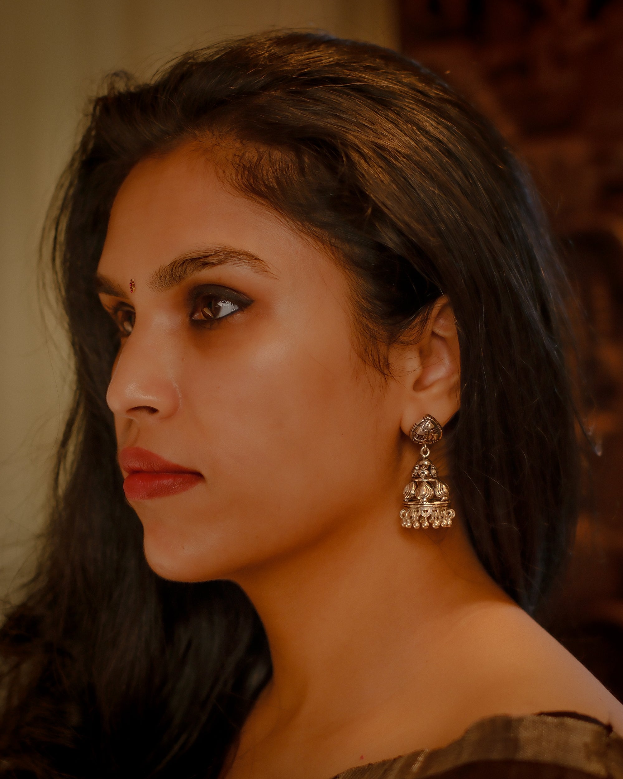 Varnika Jhumkas